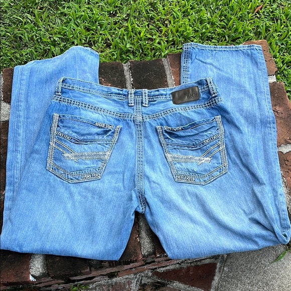 BKE Other - BKE Tyler Straight medium wash Jeans size 36R